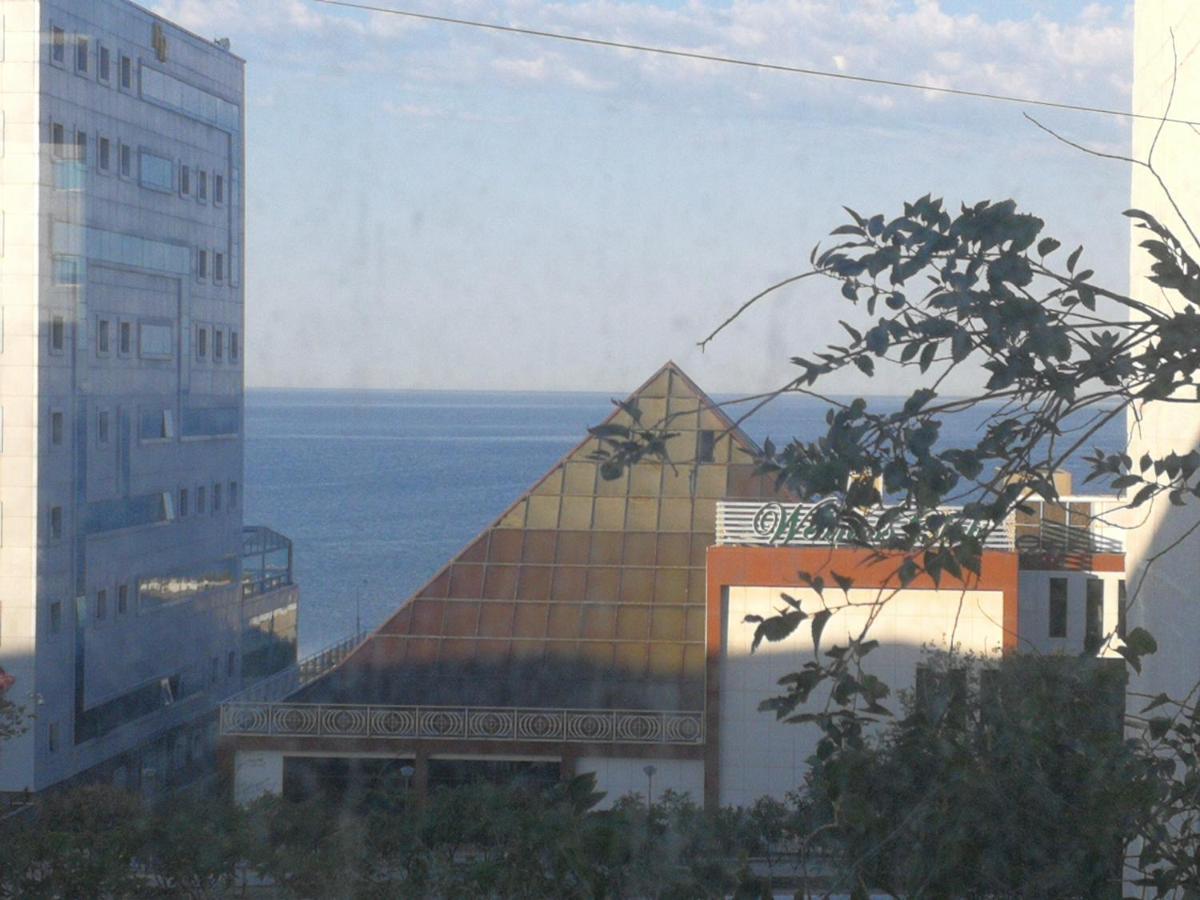 Flat at the seafront Apartment Aktau  Ngoại thất bức ảnh